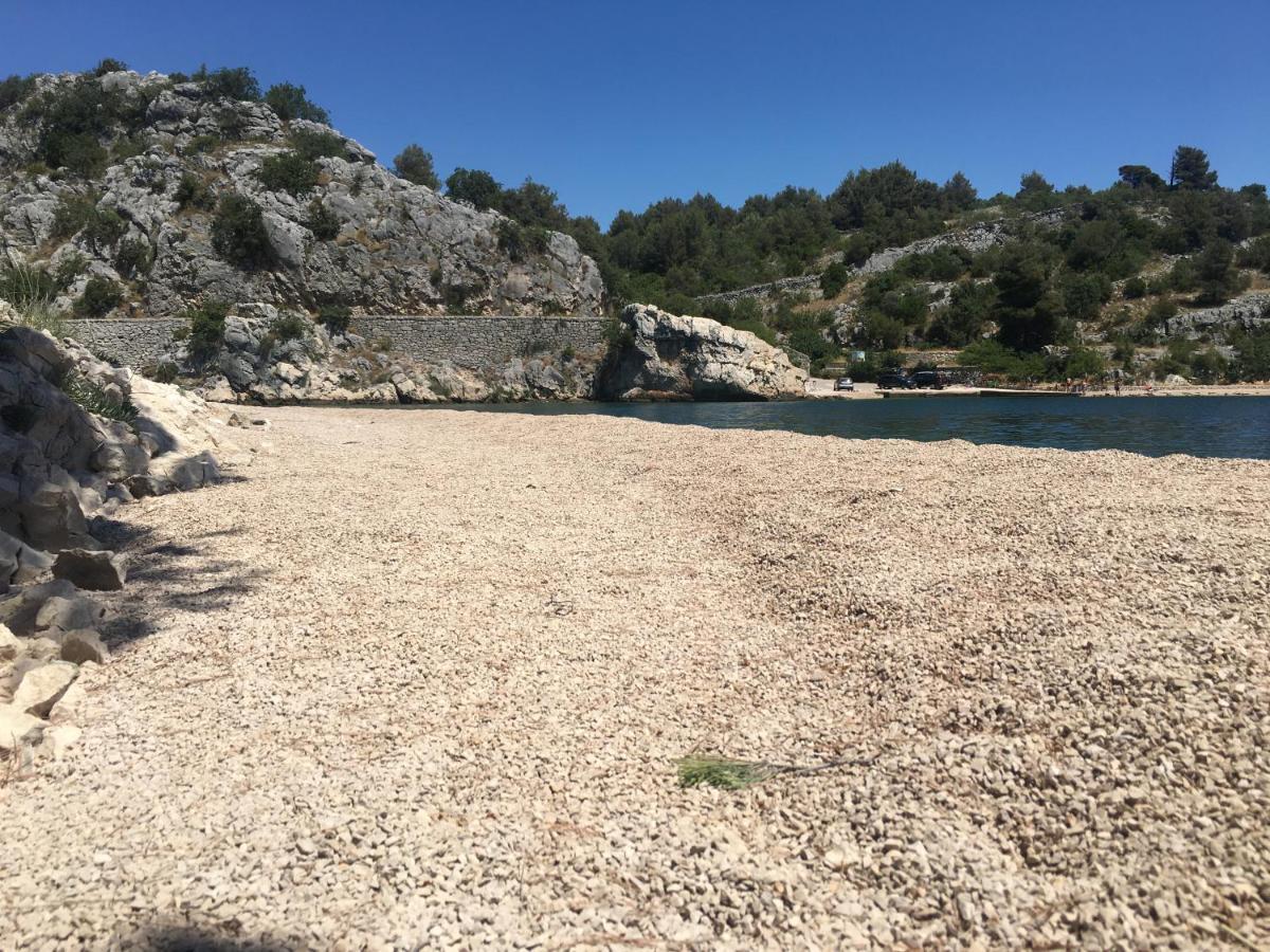 Vila Kuca Za Odmor Astrea Zaton  Exteriér fotografie